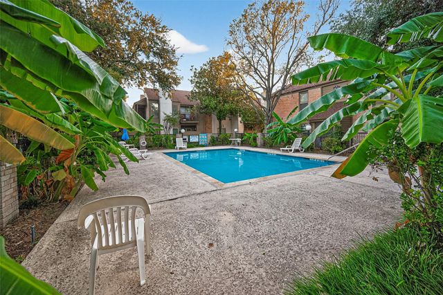 10053 Westpark Drive 289, Houston, TX 77042