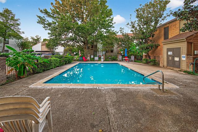 10053 Westpark Drive 289, Houston, TX 77042