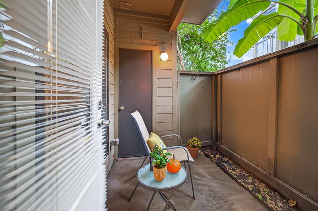 10053 Westpark Drive 289, Houston, TX 77042