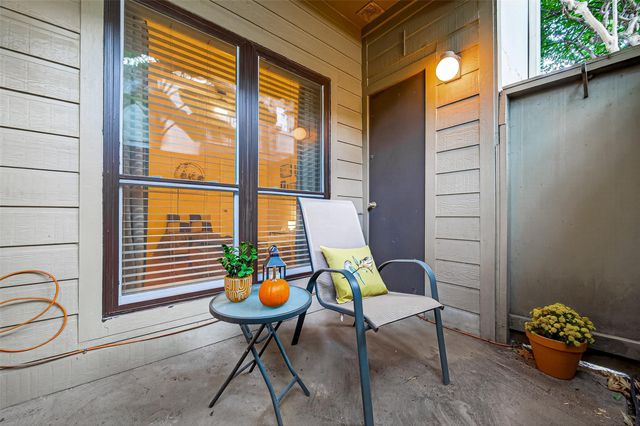 10053 Westpark Drive 289, Houston, TX 77042