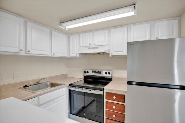 2507 N ALAFAYA TRAIL 10, Orlando, FL 32826