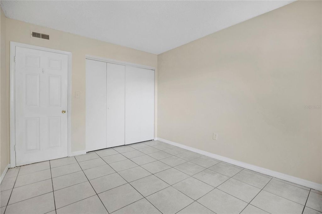 Image 15 of property listing at 2507 N ALAFAYA TRAIL 10, Orlando, FL 32826