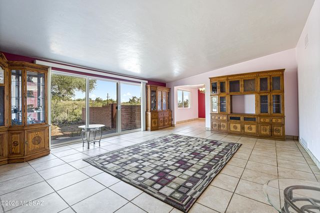 800 E Camino De Fray Marcos, Tucson, AZ 85718