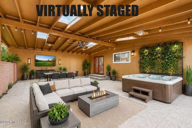 800 E Camino De Fray Marcos, Tucson, AZ 85718