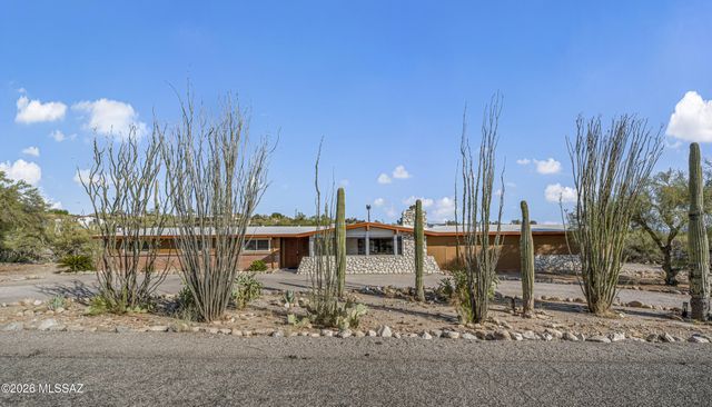 800 E Camino De Fray Marcos, Tucson, AZ 85718