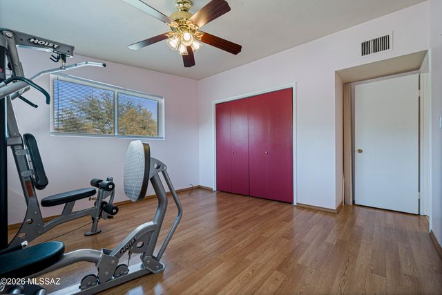 800 E Camino De Fray Marcos, Tucson, AZ 85718