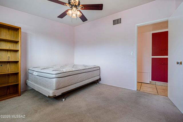 800 E Camino De Fray Marcos, Tucson, AZ 85718