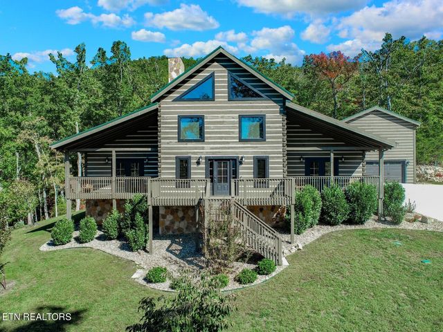 961 Tomahawk Rd, Cosby, TN 37722
