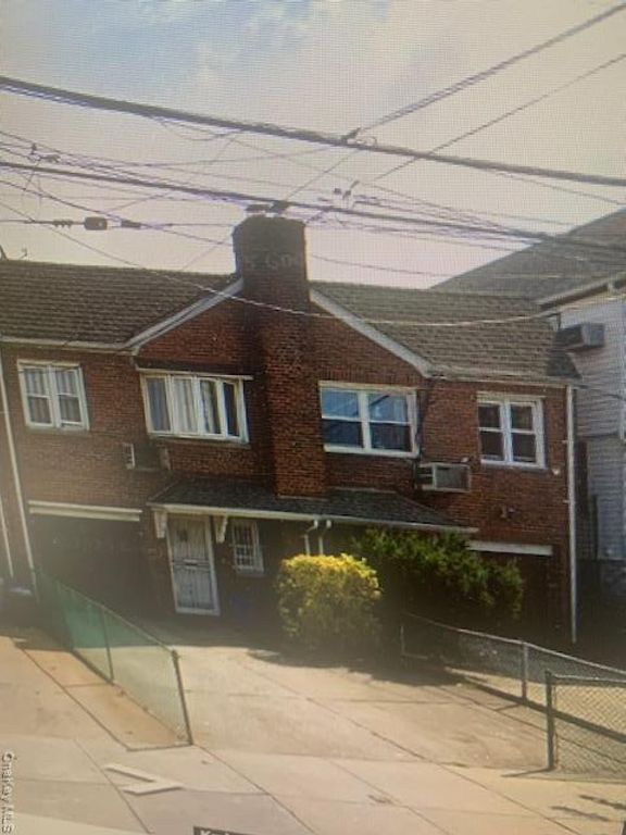 5711 Lawrence Street 1st floor, Flushing, NY 11355