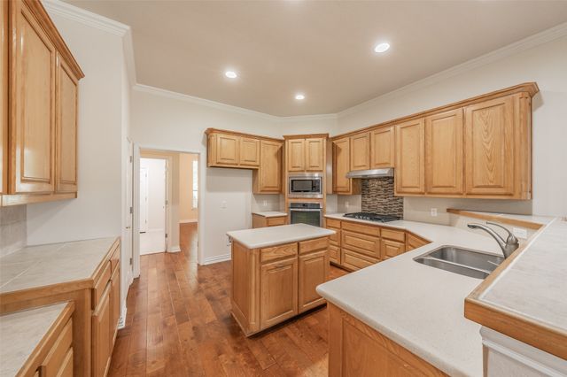 1049 Van Zandt Court, Haslet, TX 76052