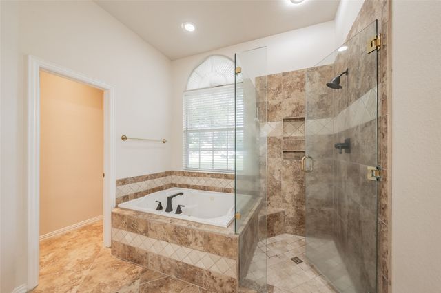 1049 Van Zandt Court, Haslet, TX 76052