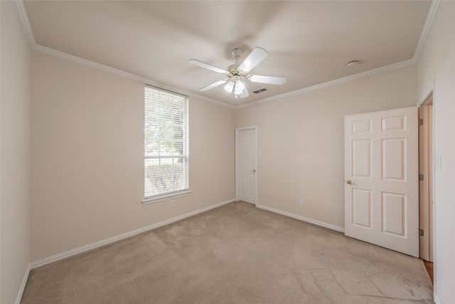 1049 Van Zandt Court, Haslet, TX 76052
