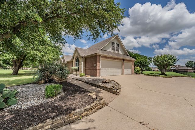 1049 Van Zandt Court, Haslet, TX 76052