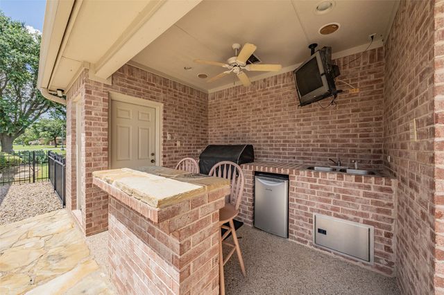 1049 Van Zandt Court, Haslet, TX 76052