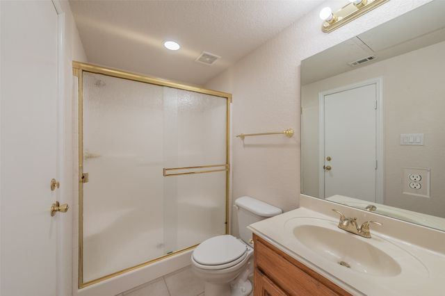1049 Van Zandt Court, Haslet, TX 76052