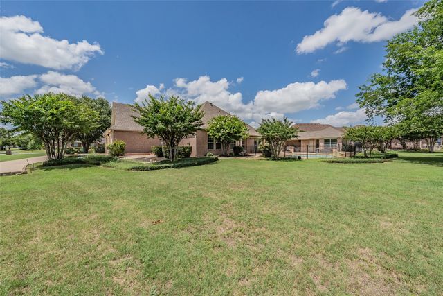 1049 Van Zandt Court, Haslet, TX 76052