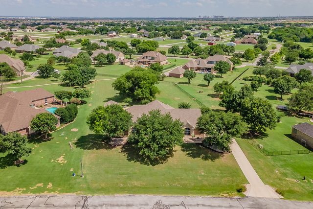 1049 Van Zandt Court, Haslet, TX 76052