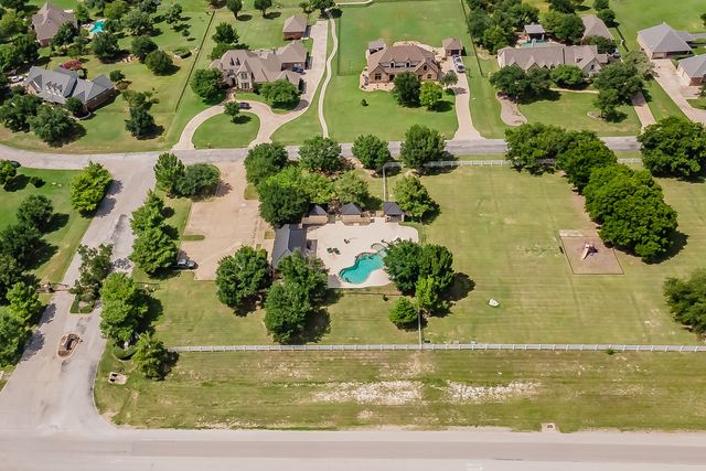 1049 Van Zandt Court, Haslet, TX 76052
