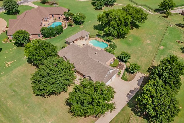 1049 Van Zandt Court, Haslet, TX 76052