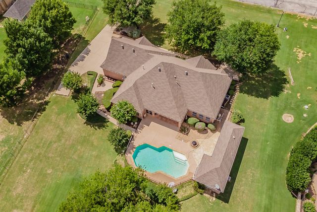 1049 Van Zandt Court, Haslet, TX 76052