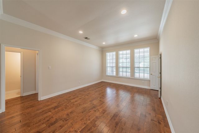 1049 Van Zandt Court, Haslet, TX 76052