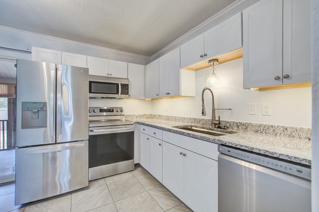 1836 Mepkin Road D9, Charleston, SC 29407