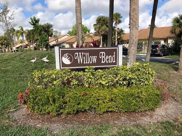 7844 Willow Spring Drive 1715, Lake Worth, FL 33467