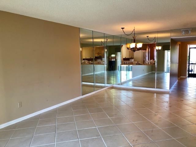 7844 Willow Spring Drive 1715, Lake Worth, FL 33467