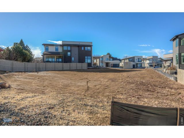 2325 Glacier Ct, Lafayette, CO 80026