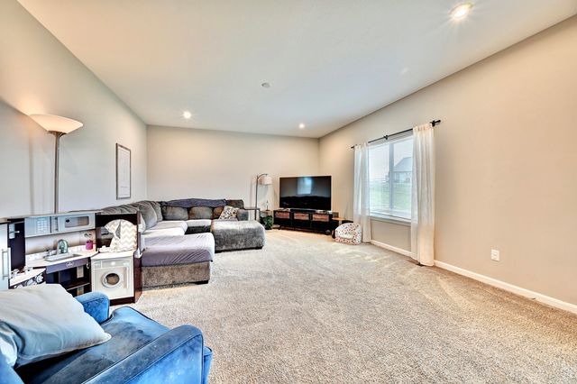 1382 Meadowrun Lane, Independence, KY 41051