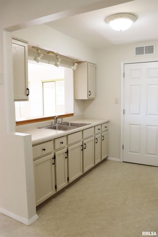 204 GRANT Road, Marquette Heights, IL 61554