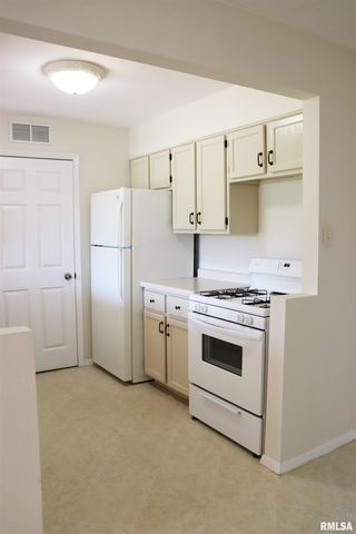 204 GRANT Road, Marquette Heights, IL 61554