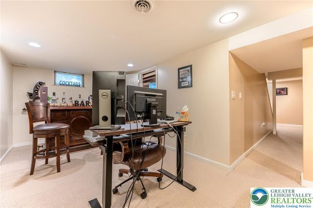 1597 Cambridge Drive, Lower Macungie Twp, PA 18062