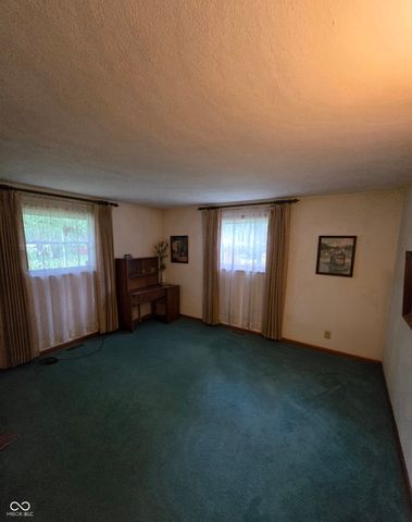 9984 W Sunset Lane, Elwood, IN 46036