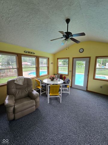 9984 W Sunset Lane, Elwood, IN 46036