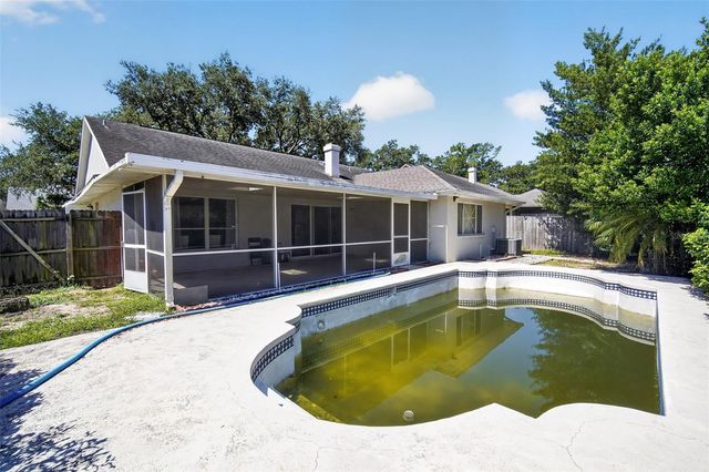 906 LAKEMONT HILLS BOULEVARD, Brandon, FL 33510