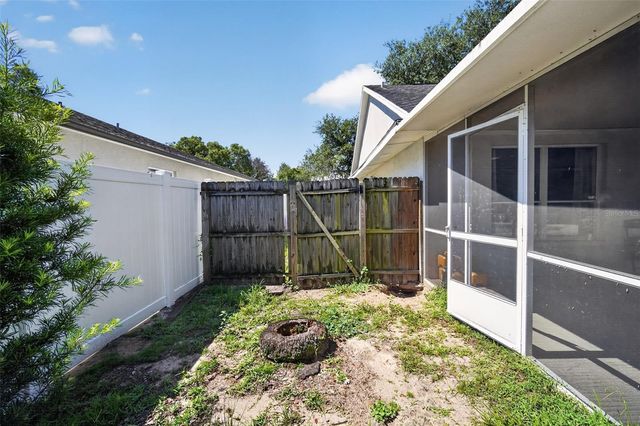 906 LAKEMONT HILLS BOULEVARD, Brandon, FL 33510