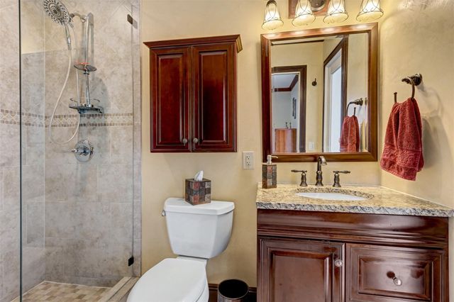 1017 NE 4th Street, Hallandale Beach, FL 33009