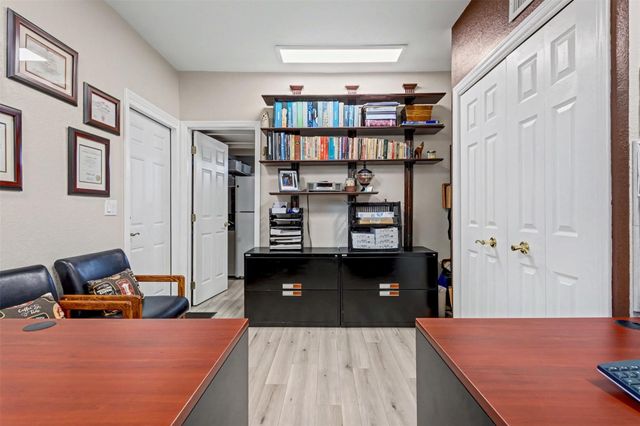 1017 NE 4th Street, Hallandale Beach, FL 33009