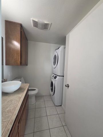 3626 Lemona Ave. A, San Diego, CA 92105