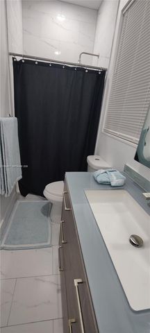 590 NW 131st St, North Miami, FL 33168