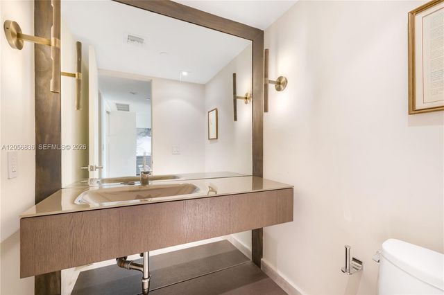 1455 Ocean Dr 703, Miami Beach, FL 33139