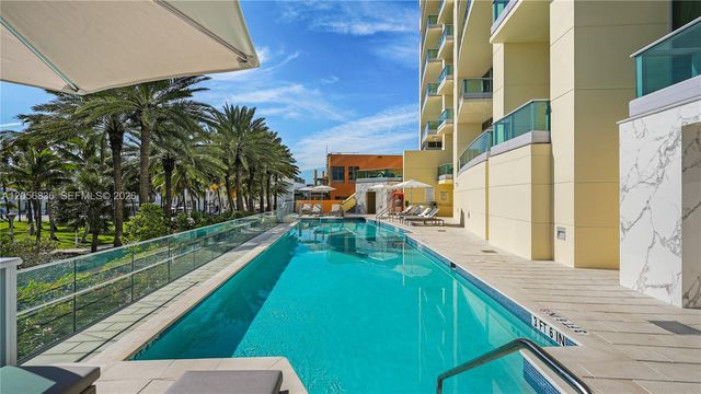 1455 Ocean Dr 703, Miami Beach, FL 33139