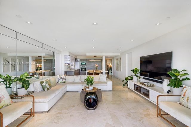 1455 Ocean Dr 703, Miami Beach, FL 33139