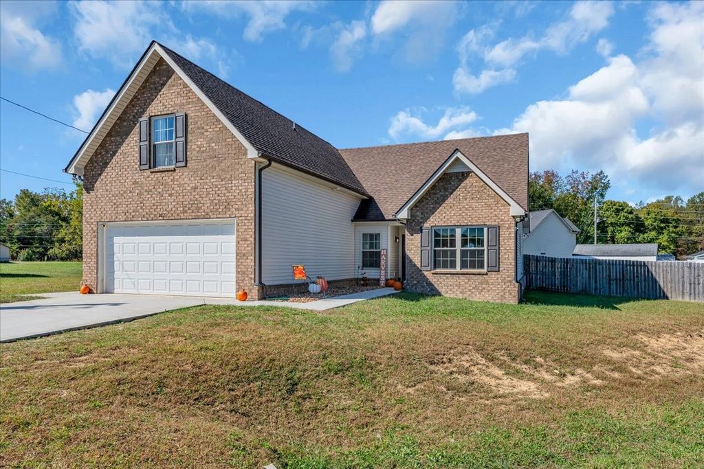 107 Grace Ct, Manchester, TN 37355