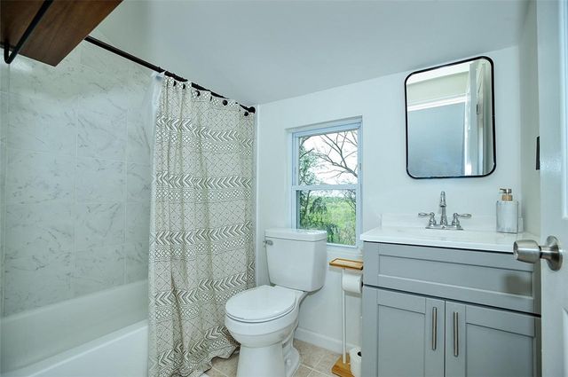 2131 Lindsay Road ROAD, Blackridge, PA 15221
