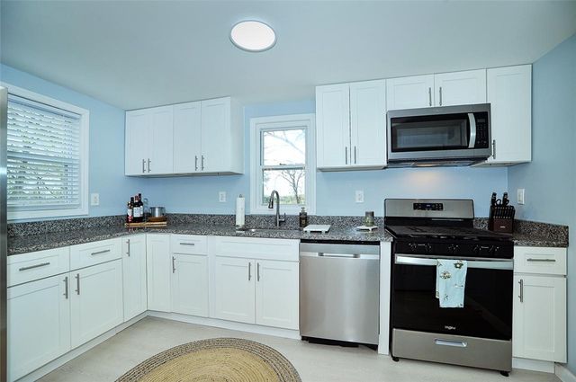 2131 Lindsay Road ROAD, Blackridge, PA 15221