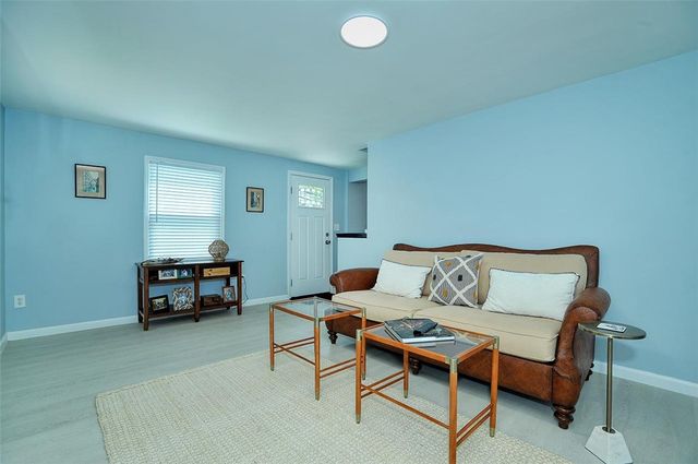 2131 Lindsay Road ROAD, Blackridge, PA 15221