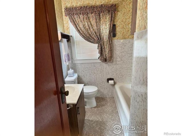 141 N Walker Avenue, Haxtun, CO 80731