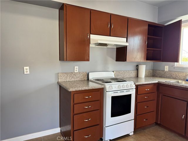 3814 Ferndale, San Bernardino, CA 92404